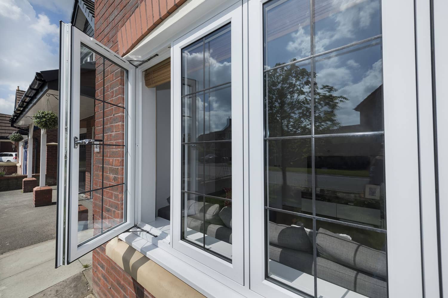 New window installation with open window